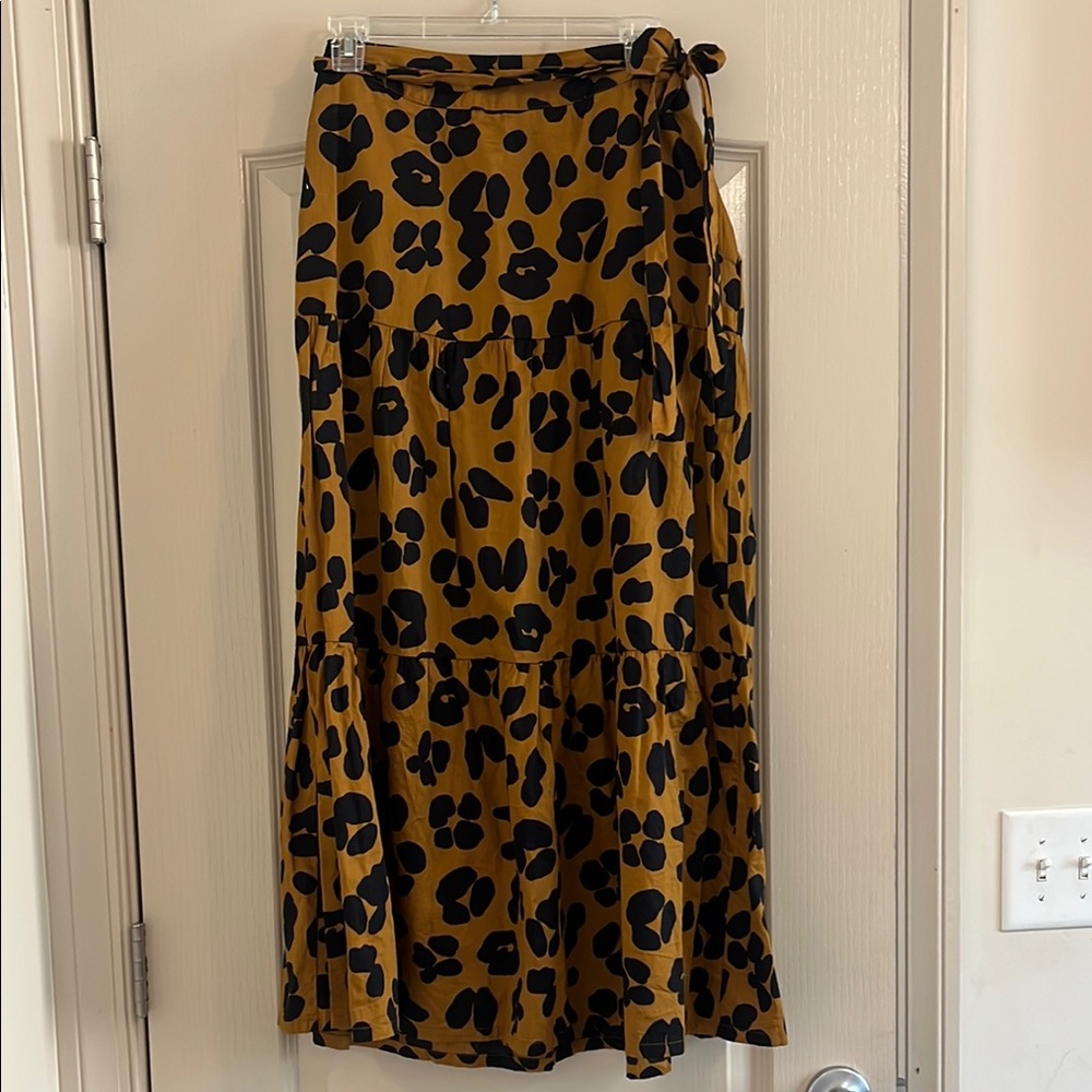 Who What Wear Black and Brown Patterned Midi Skirt